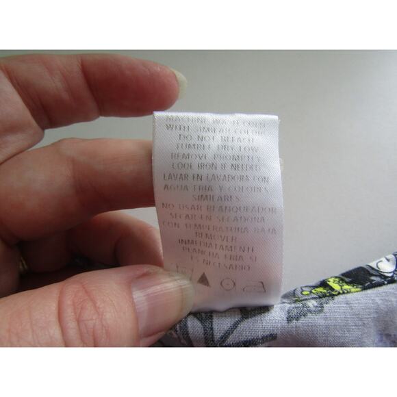 Disney Medical Scrub Top Medium Mickey & Friends Halloween Haunted House Print - Picture 5 of 7